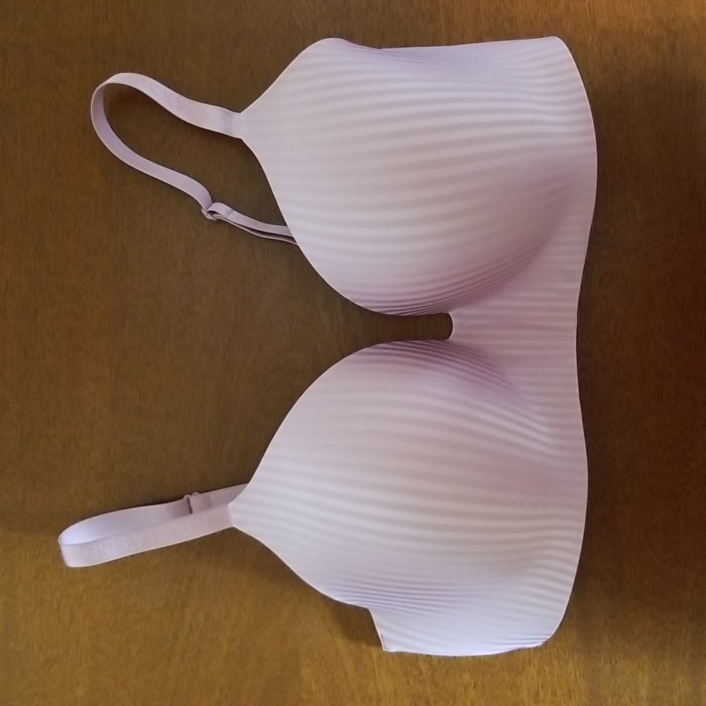 Victoria's secret 38DD wireless tshirt bra